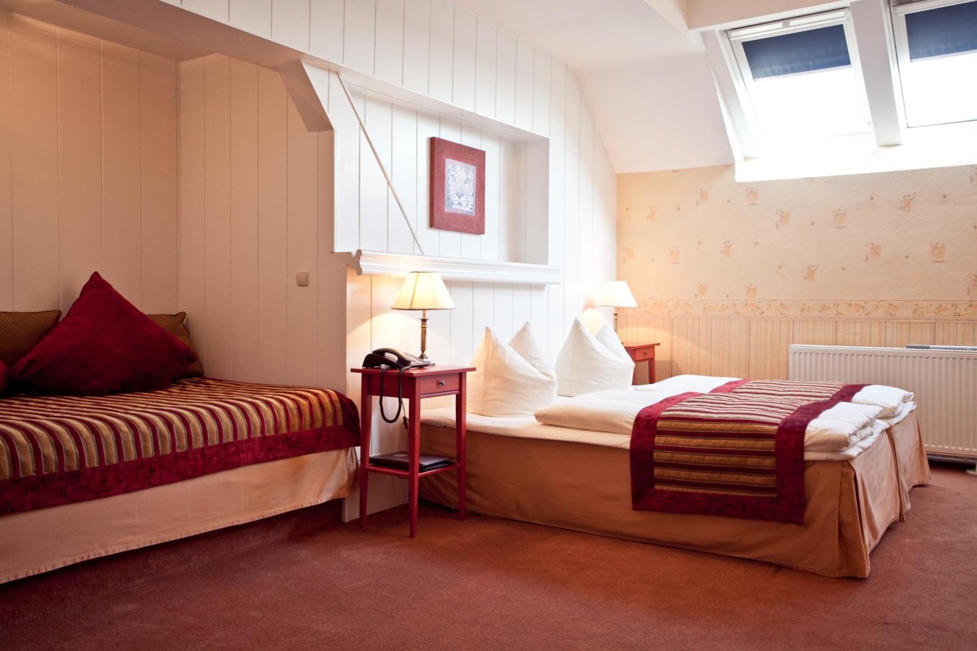 5 Bed Private Room Ensuite