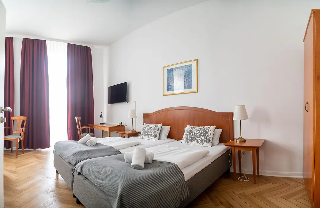 Safestay Berlin Kurfurstendamm-1